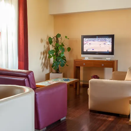 Hotel Do 3*